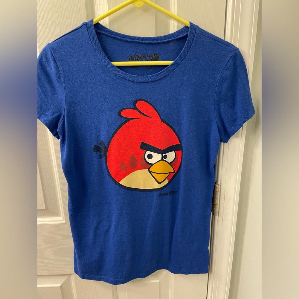 Old navy Angry Birds vintage look T-shirt size medium